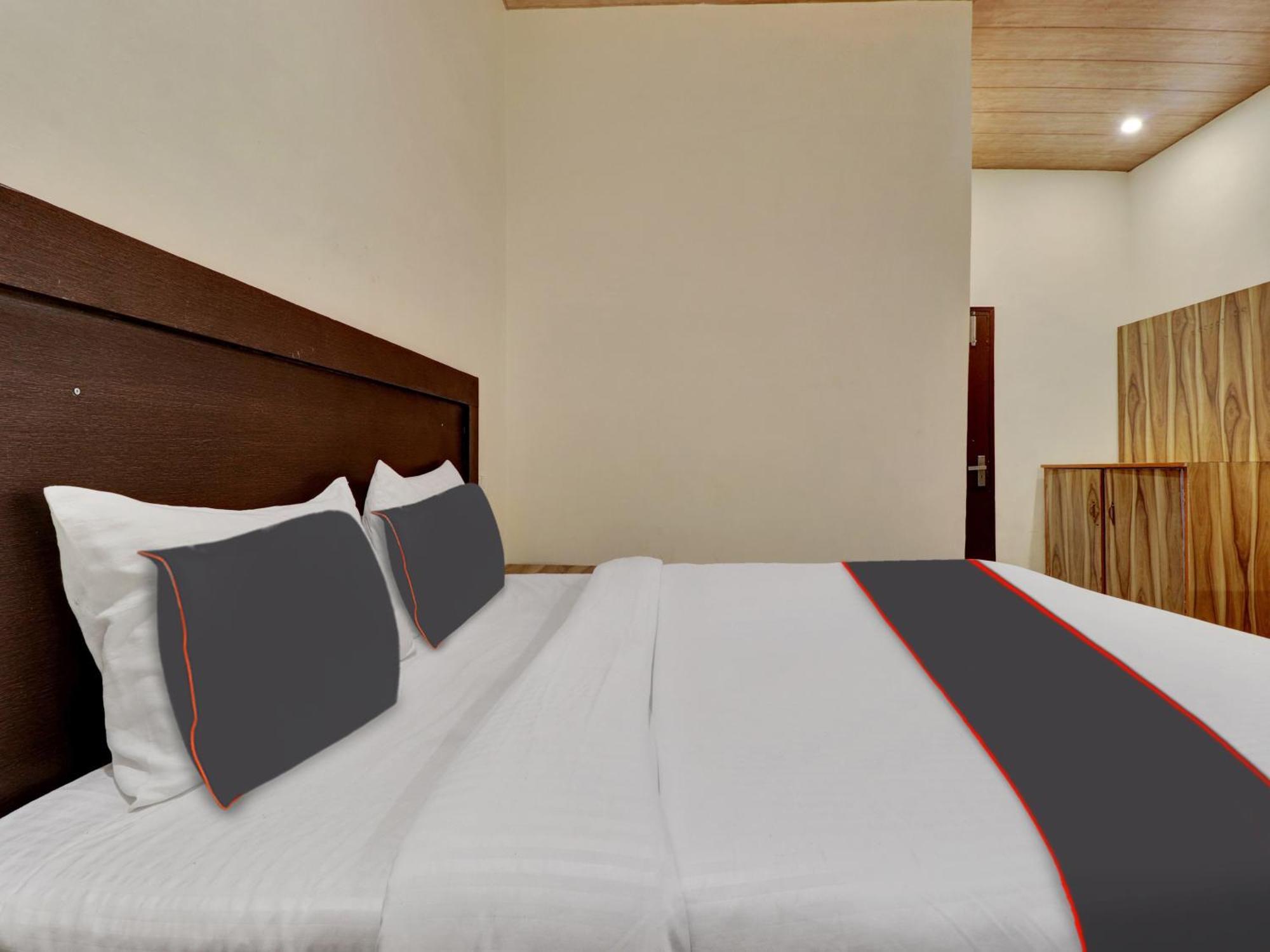 Collection O Shiv Sutra Resorts, Mussoorie Exterior photo